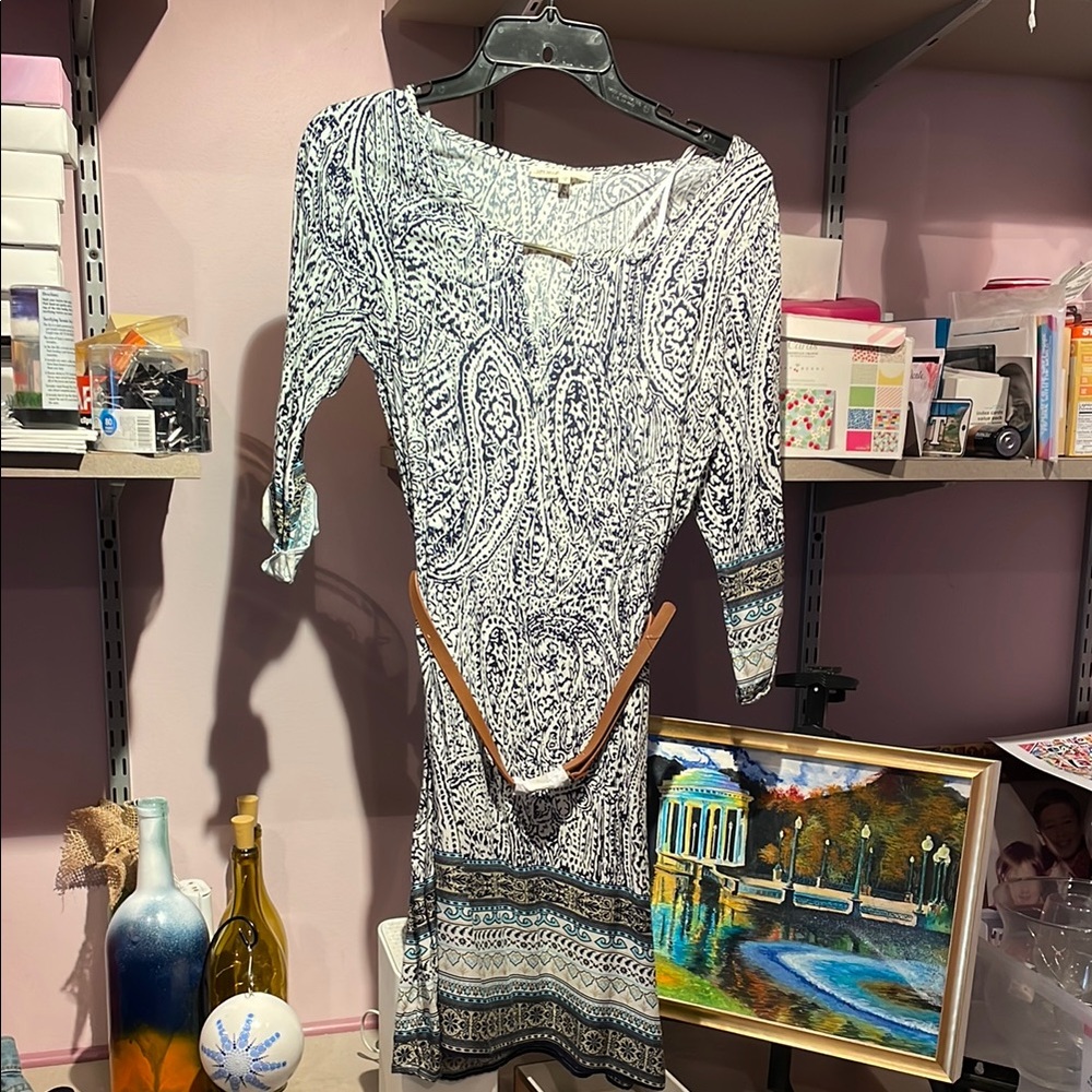 Elegant Paisley Print Dress with Belt